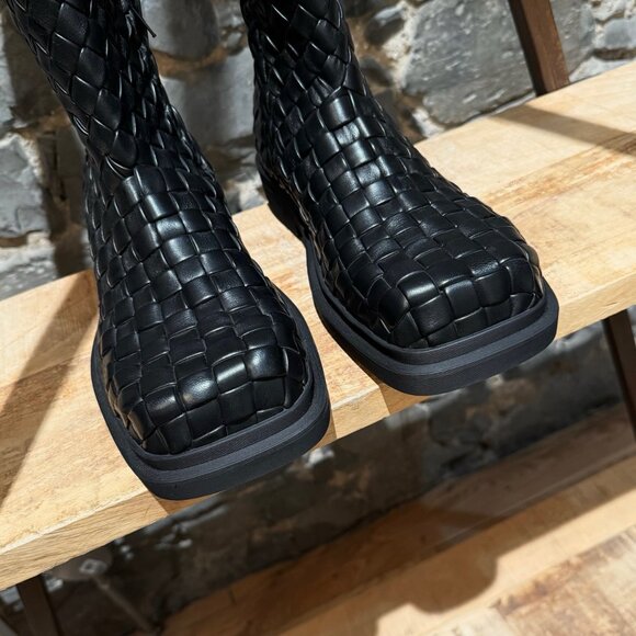 Bottega Veneta Black Supple Lambskin Intrecciato Weave Ben Ankle Boots - Picture 12 of 13